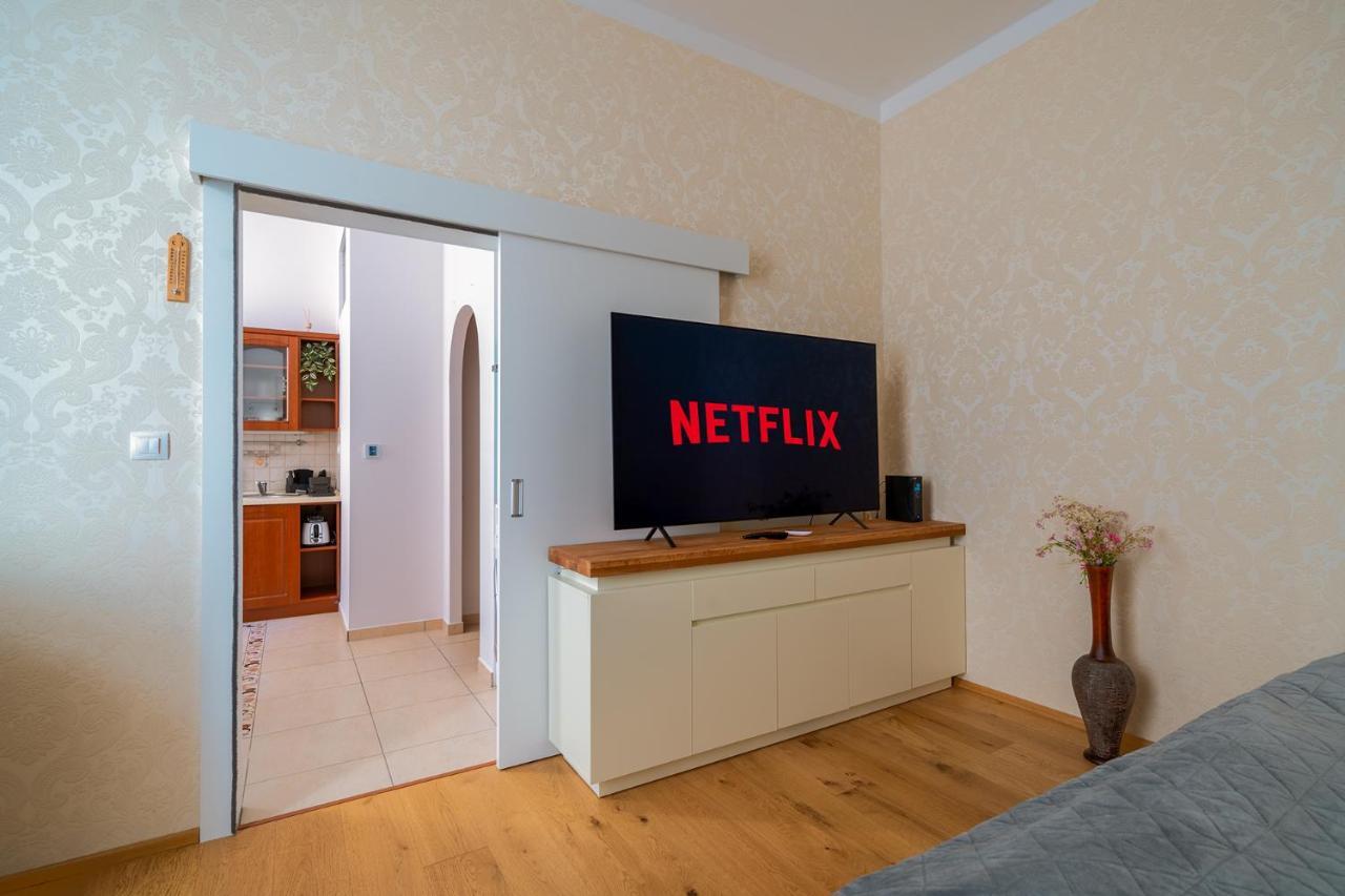 Apartment Amelie كارلوفي فاري المظهر الخارجي الصورة